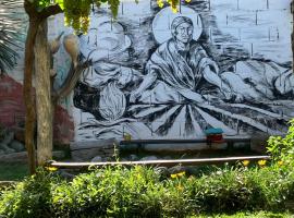 Casa Prana Estudio de Yoga，位于卡法亚特的酒店