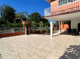hostal tik hall