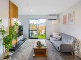 Hideaway in the Grove