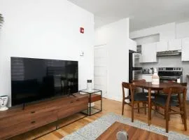 Peaceful 2BR Getaway in Downtown