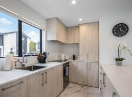 Sunny 2 BR Oasis in Trentham，位于上哈特的酒店