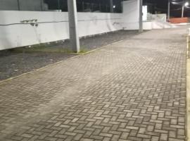 Condomínio Engenho Planalto，位于Abreu e Lima的酒店