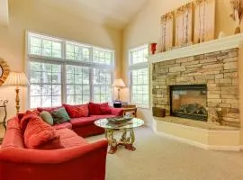 Half-Mi to Big Boulder Lake Townhome with Deck!