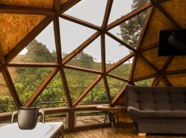 Green Valley Glamping Salento，位于萨兰托的酒店