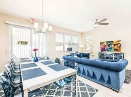 SUPER CHIC - 4 Bedroom TOWNHOME IN DISNEY AREA