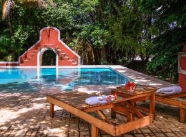 Luxurious & Private Hacienda Molas，位于Molas的酒店