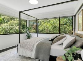 Jabiru - Sleeps 6, Luxe Riverside Retreat, Kayak，位于Repton的酒店