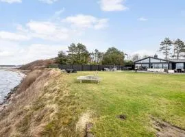 Beautiful Home In Jægerspris With Sauna