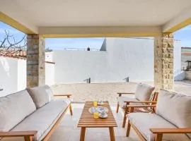 4 Bedroom Stunning Home In Vodice