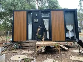 Kaura Retreat by Tiny Away