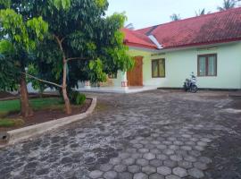 Rumah ijo dekat Terminal Purworejo，位于Kedungkrandenan的酒店
