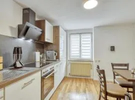 Gorgeous Apartment In Bischofsheim