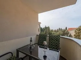 Awesome Apartment In Novalja With Wifi