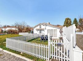 2 Bedroom Cozy Home In Oradour-Fanais，位于Oradour-Fanais的酒店