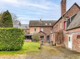 Stunning Home In Torcy-Le-Grand