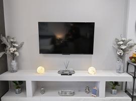 Sea & Joy Studio，位于伊利索斯的酒店