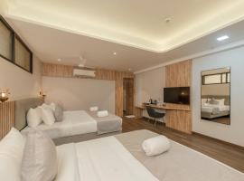 Hotel Shoolin Comforts，位于门格洛尔门格洛尔国际机场 - IXE附近的酒店