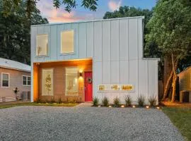 La Costa - Modern Coastal Home with Firepit Near Historic Downtown & Short Drive to Beach