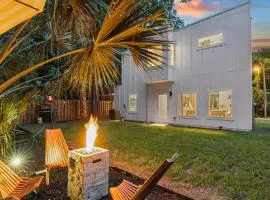 La Costa - Modern Coastal Home with Firepit Near Historic Downtown & Short Drive to Beach