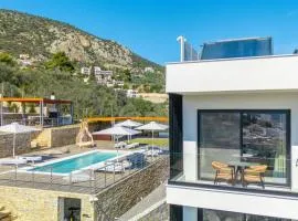 Yiannis Place