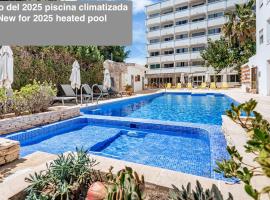 苏雷达公寓，位于坎亚梅尔的带泳池的酒店