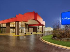 AmericInn by Wyndham Grand Rapids Airport North，位于大急流城的酒店