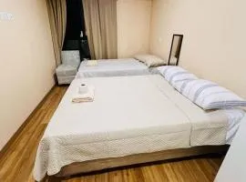 Amplia habitación con baño propio en Centro de Lima