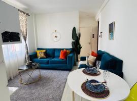 The Art deco home with a pool，位于Kiambu的酒店
