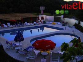 HayaL Vila，位于上米拉诺瓦茨的酒店