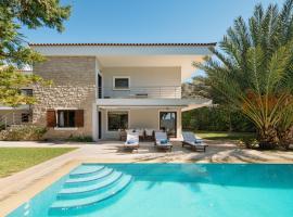 Villa Saronida，位于萨罗尼扎的酒店