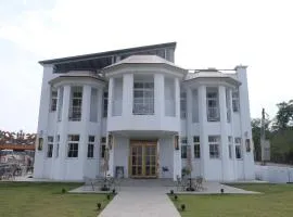 Xiaoliuqiu Loju Castle Inn