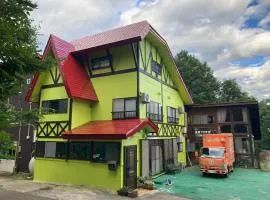 索拉图布乌萨基酒店