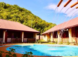 CHIISAI NATSU RESORT，位于博洛德的酒店