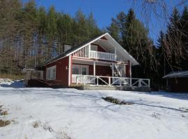 Mannimaatila AURA，位于萨翁林纳的乡村别墅