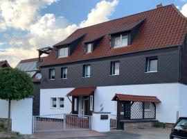 Ferienwohnung alte Schule，位于Kaiserpfalz的酒店