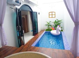 Marvilla Bali 2 Yogyakarta，位于Ngaglik的带按摩浴缸的酒店