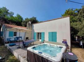 La forestière avec Jacuzzi pour 6 personnes，位于奥雷龙圣乔治的酒店