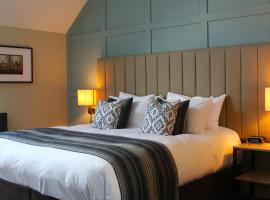 Coach & Horses Dersingham，位于Dersingham的带停车场的酒店