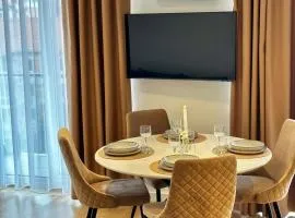 Deluxe Aparthotel Central