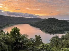 Volcan Hule Lodging，位于Río Cuarto的酒店