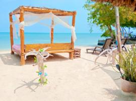 Tintipán Glamping，位于Tintipan Island的豪华帐篷