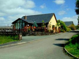 Castle Lodge - Brecon Beacons Accommodation，位于Sennybridge的酒店