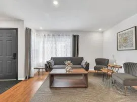 Modern 3 Bed 2 Bath Home 3 minutes from Legoland