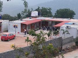 Pareshan Family Cottages，位于Sundi Penta的酒店