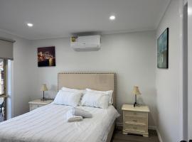 San Remo water-view beach house，位于圣雷莫的酒店