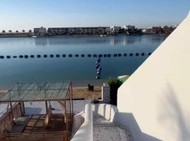 شاليه فاخر في شاطئ البرادايس علوي للعوائل，位于吉达的酒店