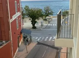 Location Vacances en Coeur de ville - Vue sur Mer - Tout confort