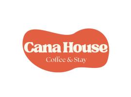 Cana House Coffee & Stay，位于Sentool的酒店