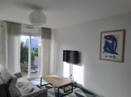 Agréable maison au calme 5 min des plages Parking