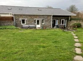 Glanmwrwg Barn